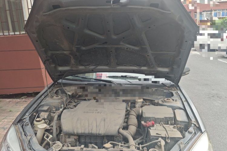 Used Soueast V3 Lingyue 2011 1.5L Manual Comfort Edition Engine Bay