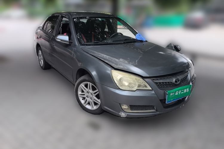 Used Soueast V3 Lingyue 2011 1.5L Manual Upgrade Edition Front Right 45 Deg