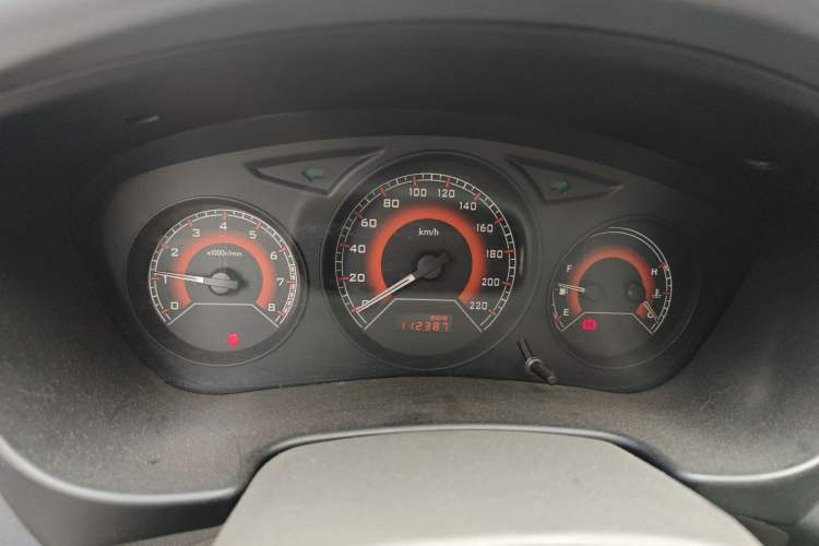 Used Soueast V3 Lingyue 2011 1.5L Manual Comfort Edition Instrument Cluster