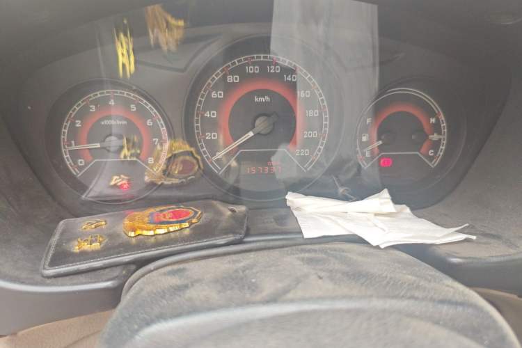 Used Soueast V3 Lingyue 2011 1.5L Manual Comfort Edition Odometer Close Up
