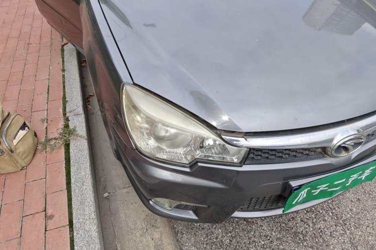 Used Soueast V3 Lingyue 2011 1.5L Manual Comfort Edition Right Front Headlight