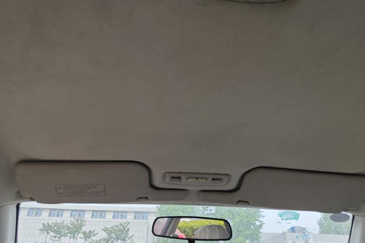 Used Soueast V3 Lingyue 2011 Revised Version 1.5L Manual – Style Edition Headliner