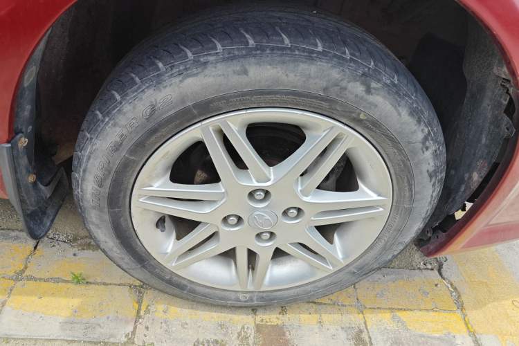 Used Soueast V3 Lingyue 2011 Revised Version 1.5L Manual – Style Edition Right Front Wheel Hub