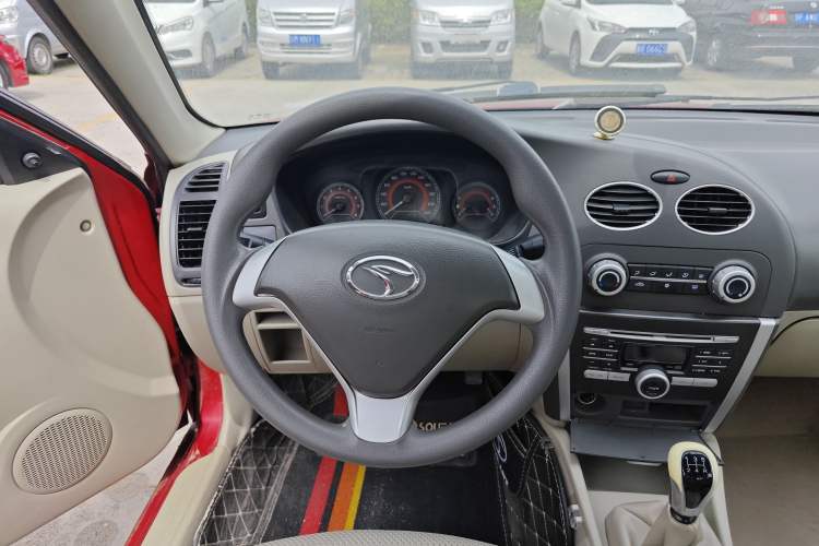 Used Soueast V3 Lingyue 2011 Revised Version 1.5L Manual – Style Edition Steering Wheel