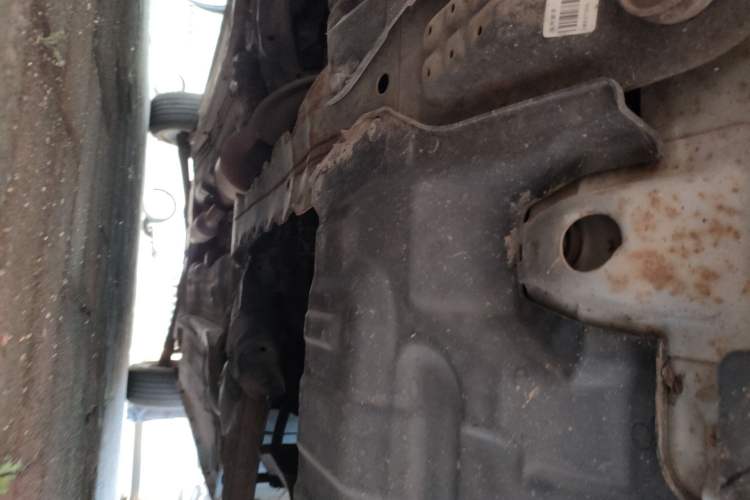 Used Soueast V3 Lingyue 2011 1.5L Manual Comfort Edition Chassis Front