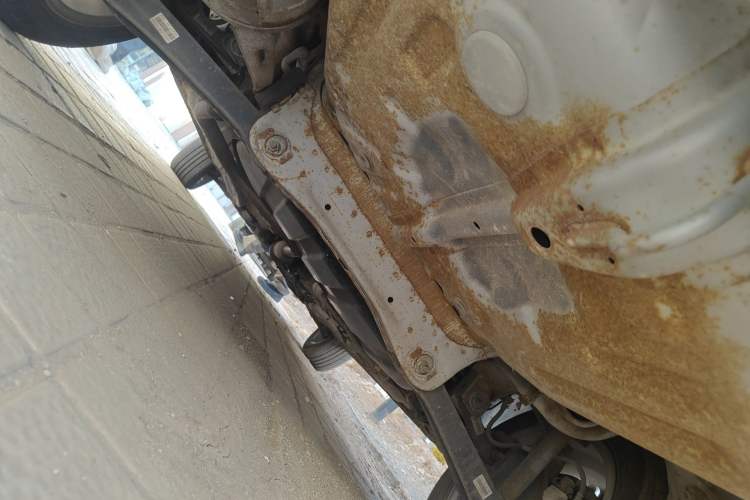 Used Soueast V3 Lingyue 2011 1.5L Manual Comfort Edition Chassis Rear