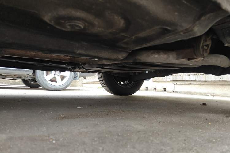 Used Soueast V3 Lingyue 2011 1.5L Manual Happiness Edition Chassis Rear Right
