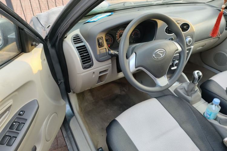 Used Soueast V3 Lingyue 2011 1.5L Manual Comfort Edition Driver Seat