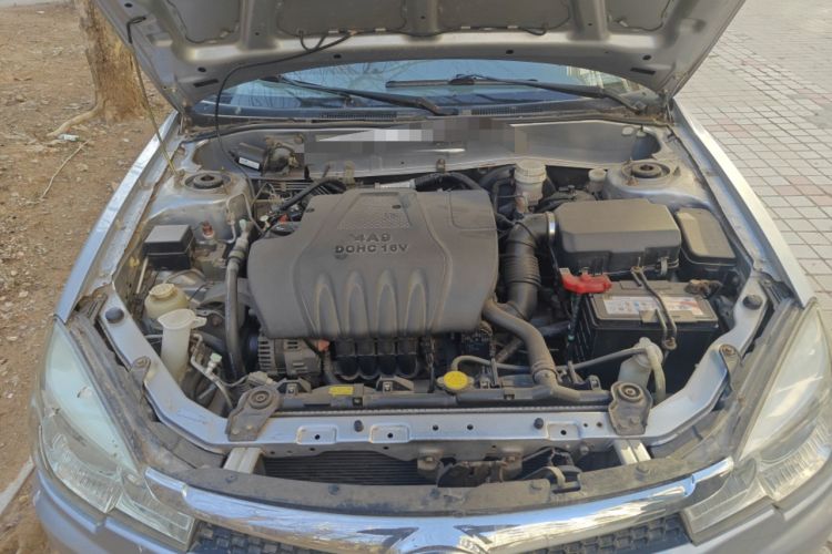 Used Soueast V3 Lingyue 2011 1.5L Manual Comfort Edition Engine Bay