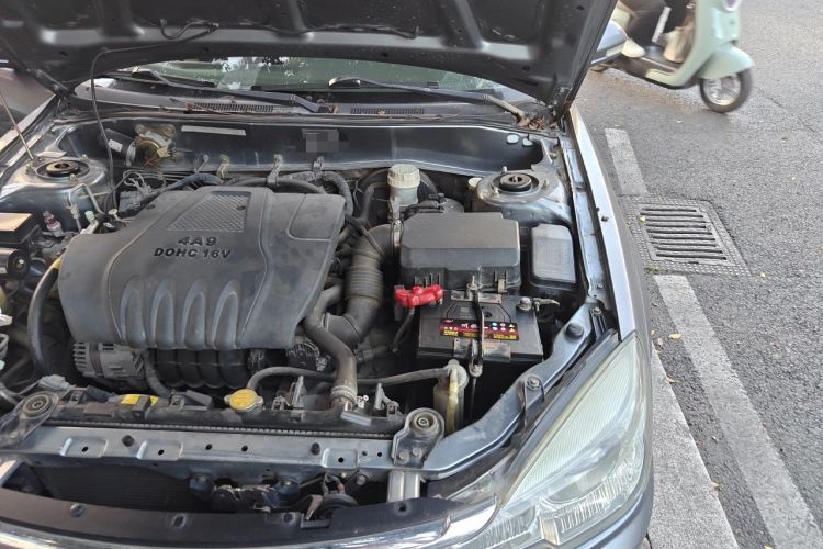 Used Soueast V3 Lingyue 2011 1.5L Manual Comfort Edition Engine Bay Left