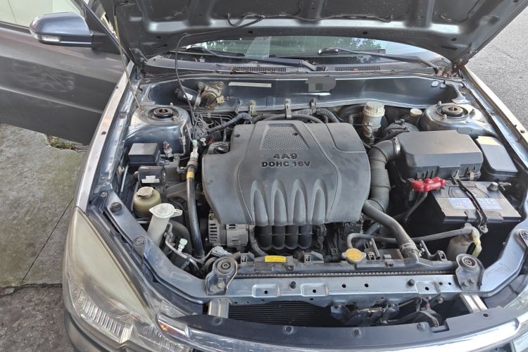 Used Soueast V3 Lingyue 2011 1.5L Manual Comfort Edition Engine Bay Right