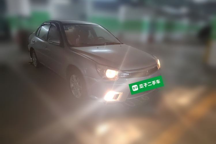 Used Soueast V3 Lingyue 2011 Revised Version 1.5L Manual – Style Edition Front Right 45 Deg