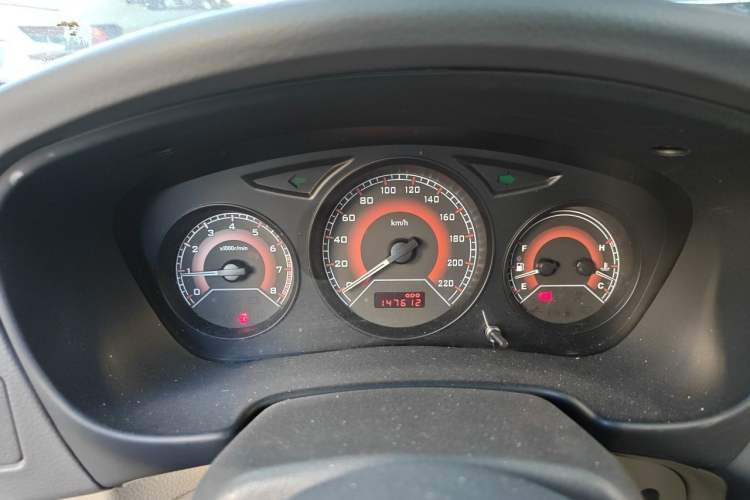 Used Soueast V3 Lingyue 2011 1.5L Manual Comfort Edition Instrument Cluster