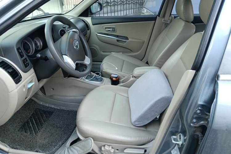 Used Soueast V3 Lingyue 2011 1.5L CVT Flagship Edition Left Front Seat