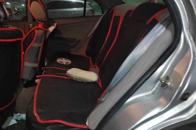 Used Soueast V3 Lingyue 2011 Revised Version 1.5L Manual – Style Edition Left Rear Seat