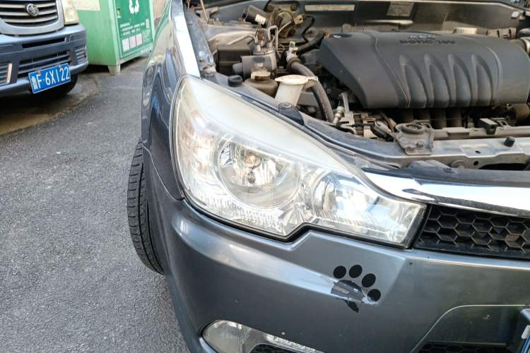 Used Soueast V3 Lingyue 2011 1.5L CVT Flagship Edition Right Front Headlight