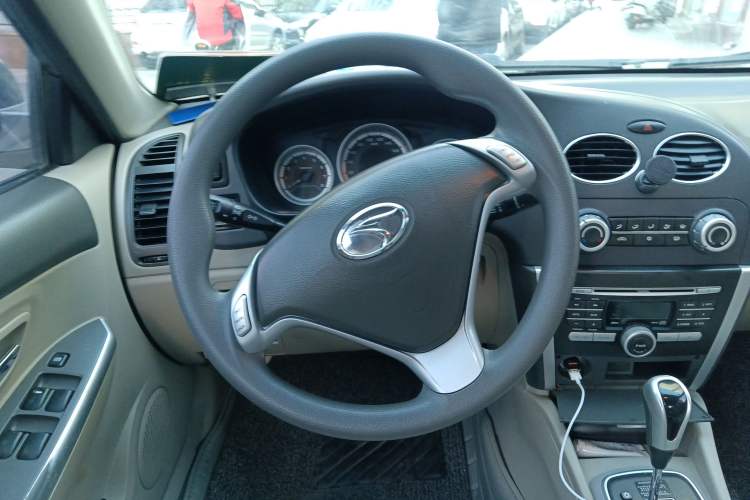 Used Soueast V3 Lingyue 2011 1.5L CVT Flagship Edition Steering Wheel