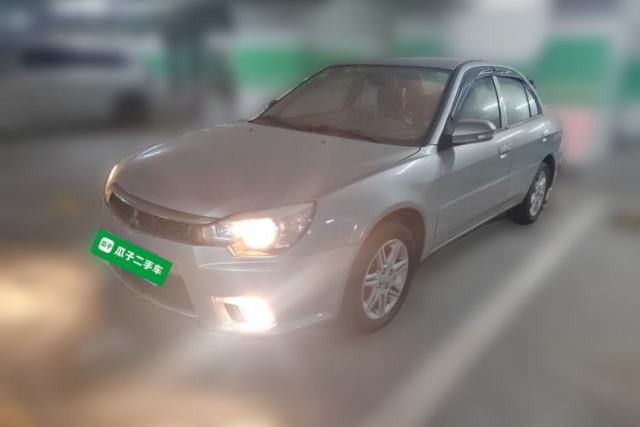 Used Soueast V3 Lingyue 2011 Revised Version 1.5L Manual – Style Edition