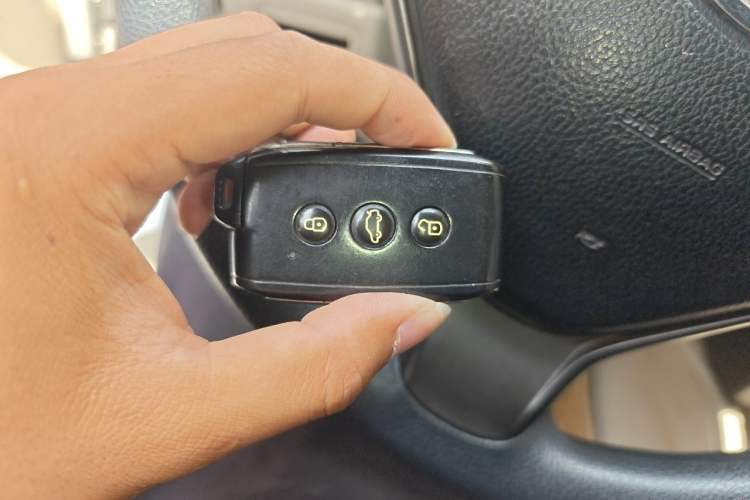 Used Soueast V3 Lingyue 2011 1.5L Manual Deluxe Edition Vehicle Key