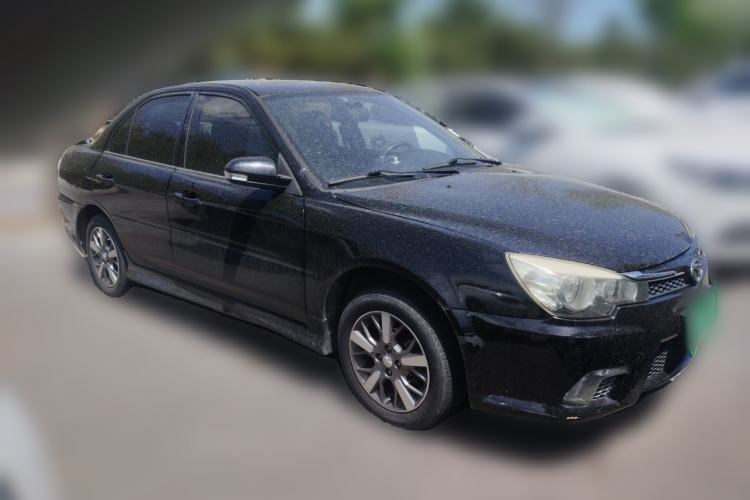 Used Soueast V3 Lingyue 2012 Revised Version 1.5L Manual Flagship Edition Front Right 45 Deg