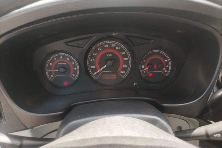 Used Soueast V3 Lingyue 2012 Revised Version 1.5L Manual Flagship Edition Instrument Cluster