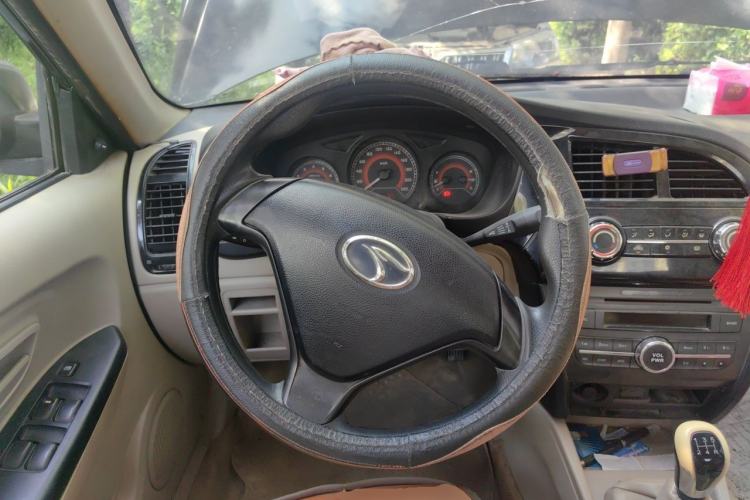 Used Soueast V3 Lingyue 2012 1.5L Manual Happiness Edition Steering Wheel