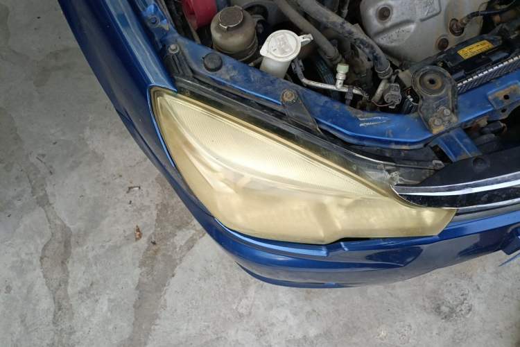 Used Soueast V3 Lingyue 2012 1.5L Manual New Happiness Edition Right Front Headlight