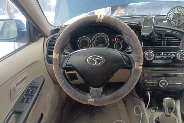 Used Soueast V3 Lingyue 2012 1.5L Manual New Happiness Edition Steering Wheel