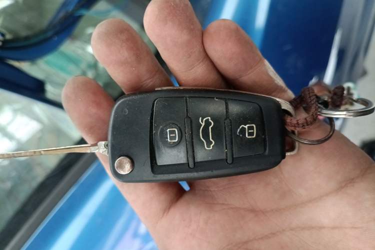 Used Soueast V3 Lingyue 2012 1.5L Manual New Happiness Edition Vehicle Key