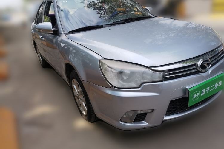 Used Soueast V3 Lingyue 2012 Revised Version 1.5L Manual Flagship Edition Front Right 45 Deg