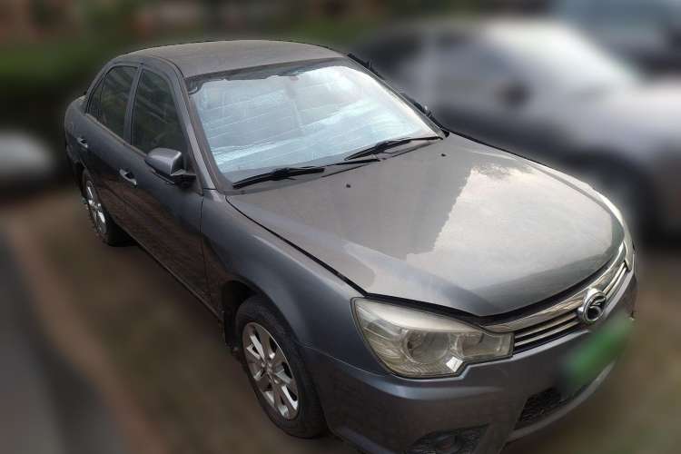 Used Soueast V3 Lingyue 2012 1.5L Manual Luxury Edition Front Right 45 Deg