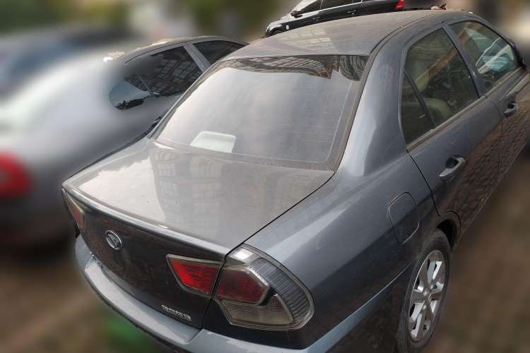Used Soueast V3 Lingyue 2012 1.5L Manual Luxury Edition Rear