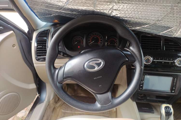 Used Soueast V3 Lingyue 2012 1.5L Manual Luxury Edition Steering Wheel