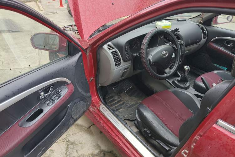 Used Soueast V3 Lingyue 2012 Revised Version 1.5L Manual – Style Edition Driver Seat