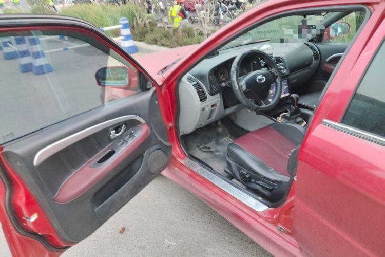 Used Soueast V3 Lingyue 2012 Revised Version 1.5L Manual – Style Edition Driver Seat