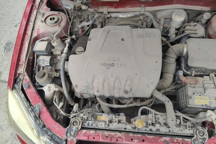 Used Soueast V3 Lingyue 2012 Revised Version 1.5L Manual – Style Edition Engine Bay Right