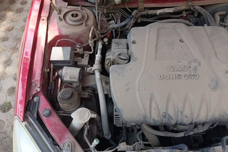 Used Soueast V3 Lingyue 2012 1.5L Manual Flagship Edition Engine Bay Right