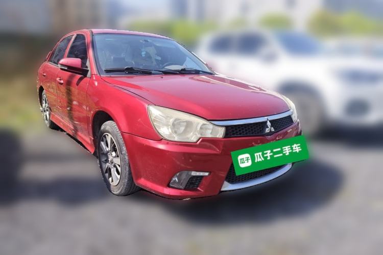 Used Soueast V3 Lingyue 2012 1.5L Manual Luxury Style Edition Front Right 45 Deg