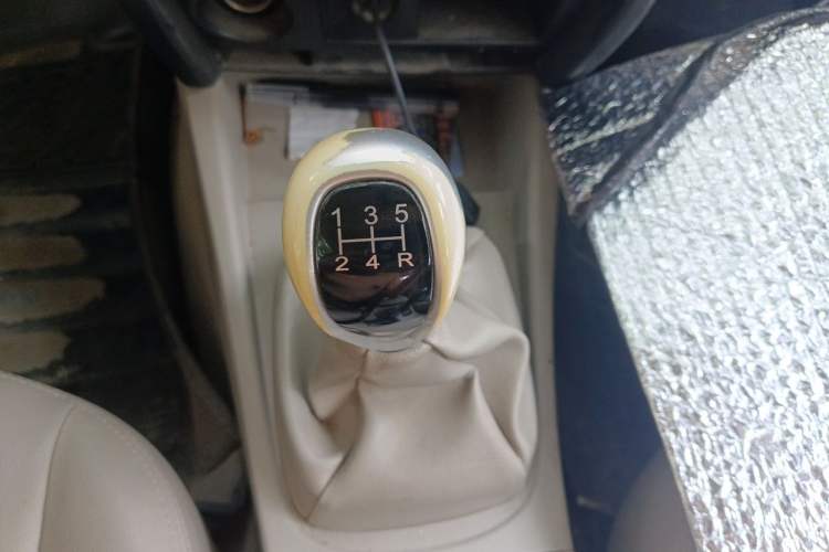 Used Soueast V3 Lingyue 2012 1.5L Manual Flagship Edition Gear Lever