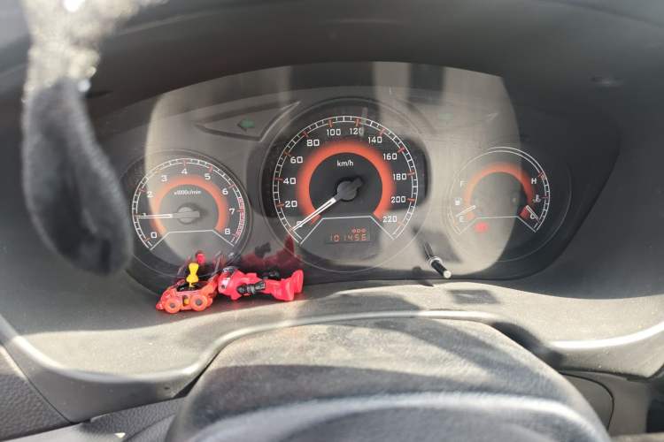 Used Soueast V3 Lingyue 2012 1.5L Manual Luxury Style Edition Instrument Cluster