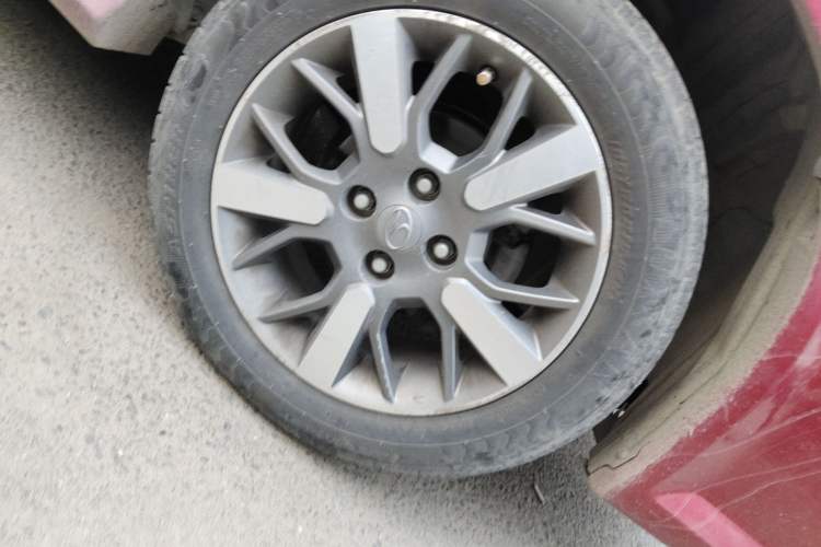 Used Soueast V3 Lingyue 2012 Revised Version 1.5L Manual – Style Edition Right Front Wheel Hub