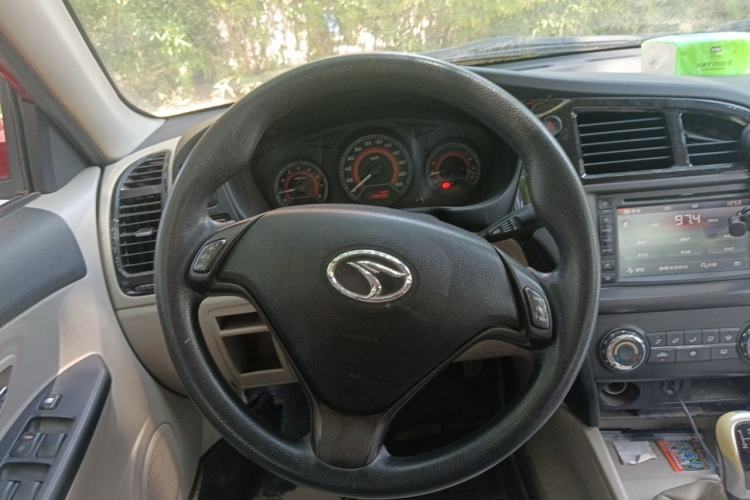Used Soueast V3 Lingyue 2012 1.5L Manual Flagship Edition Steering Wheel