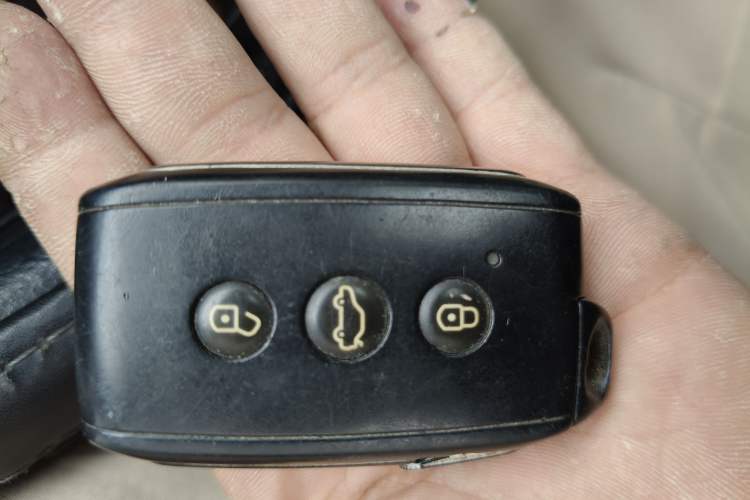 Used Soueast V3 Lingyue 2012 Revised Version 1.5L Manual – Style Edition Vehicle Key