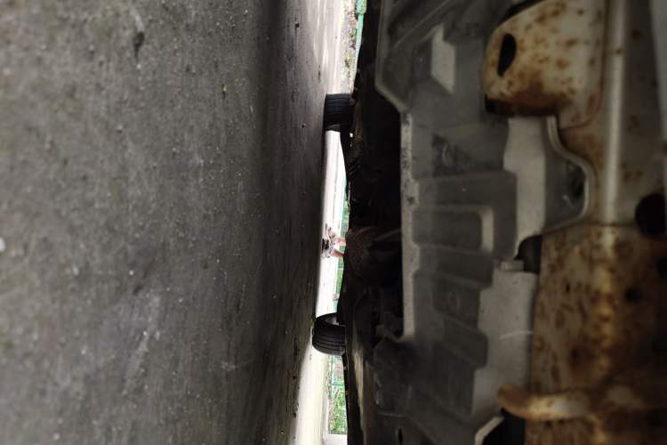 Used Soueast V3 Lingyue 2012 Revised Version 1.5L Manual Flagship Edition Chassis Front