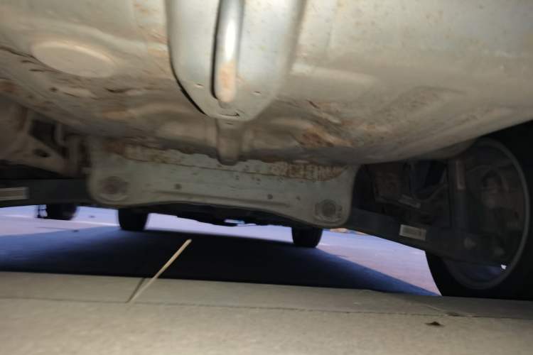 Used Soueast V3 Lingyue 2012 Revised Version 1.5L Manual – Happiness Edition Chassis Rear