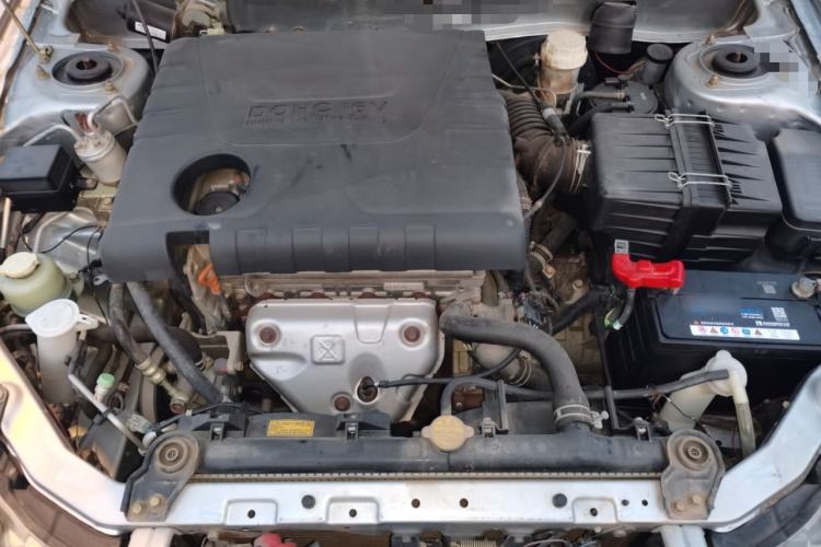 Used Soueast V3 Lingyue 2012 Revised Version 1.5L Manual – Happiness Edition Engine Bay