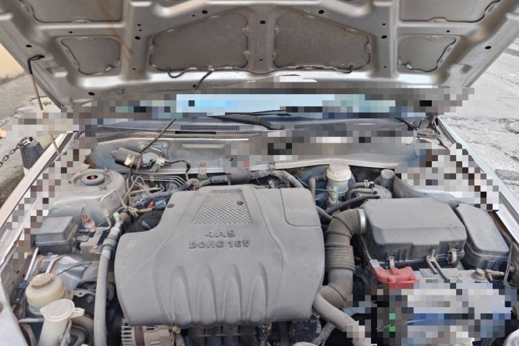 Used Soueast V3 Lingyue 2012 Revised Version 1.5L Manual Comfort Edition Engine Bay