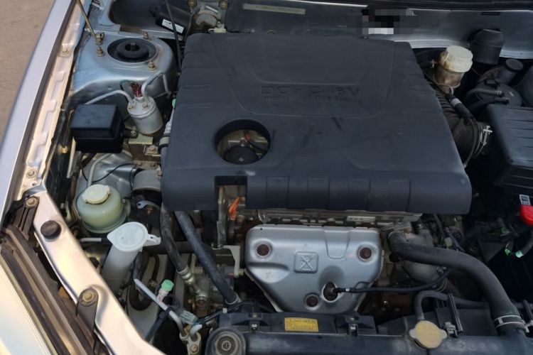 Used Soueast V3 Lingyue 2012 Revised Version 1.5L Manual – Happiness Edition Engine Bay Right