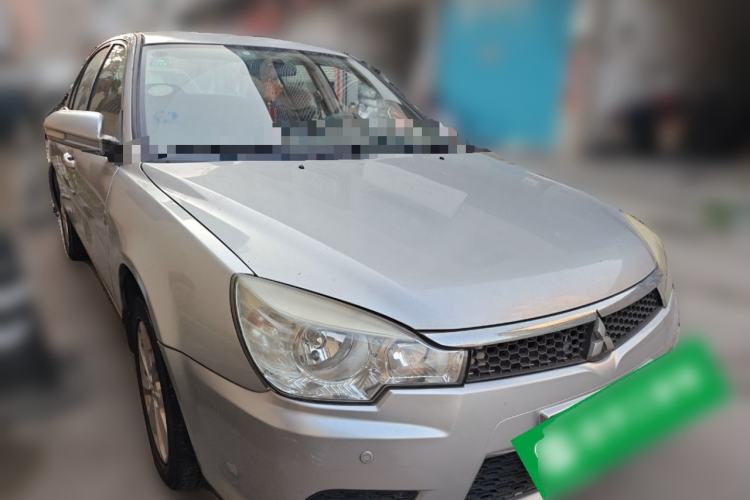 Used Soueast V3 Lingyue 2012 Revised Version 1.5L Manual Comfort Edition Front Right 45 Deg