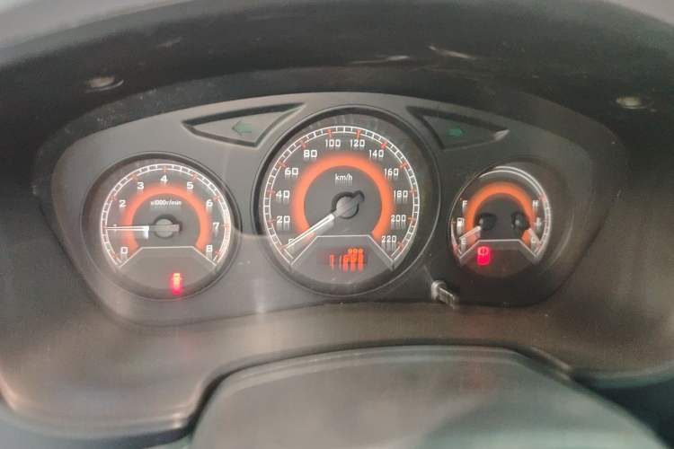 Used Soueast V3 Lingyue 2012 1.5L Manual Comfort Edition Instrument Cluster